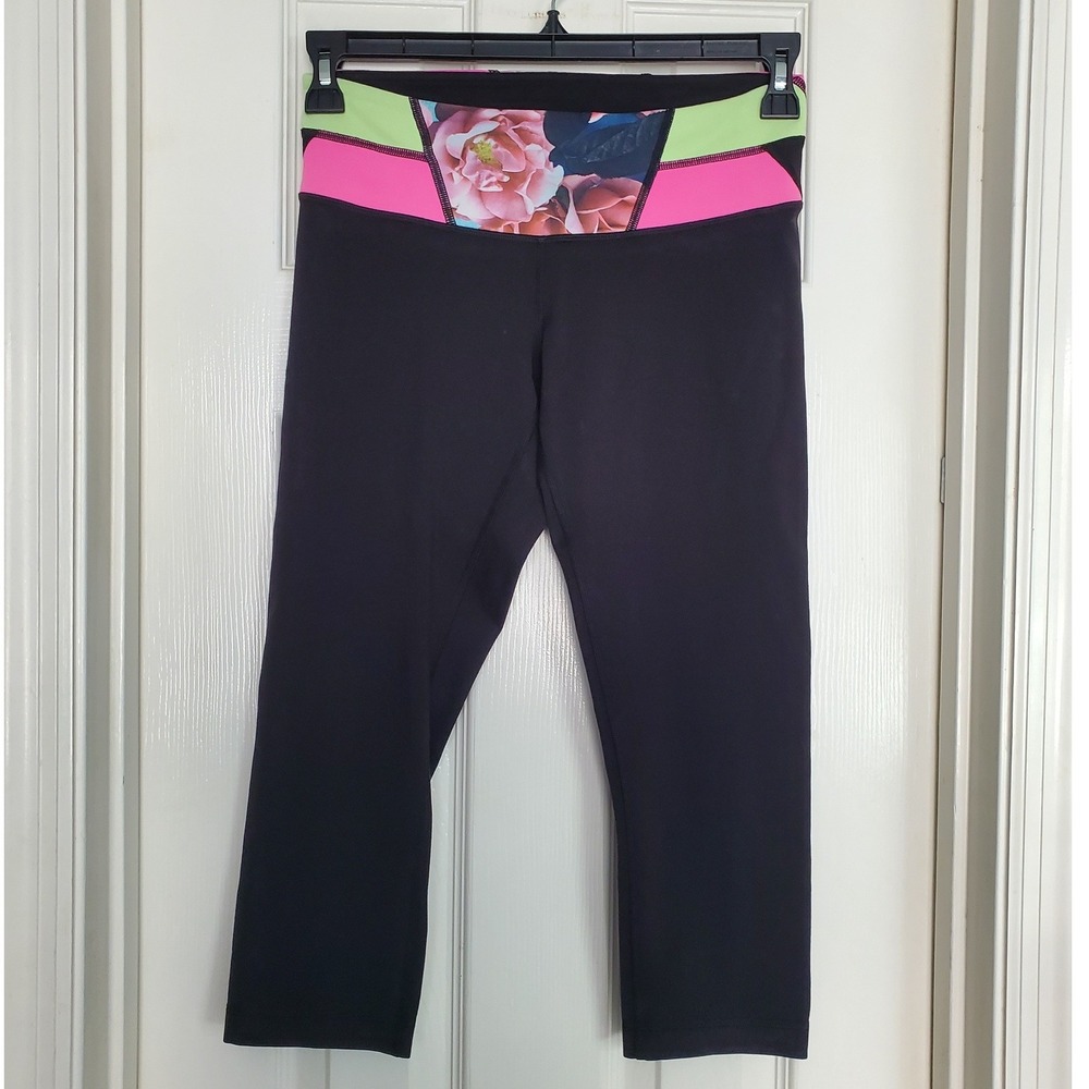 Lululemon Crop Leggings Black Floral Waistband Yoga Pants Athletic Gym 6